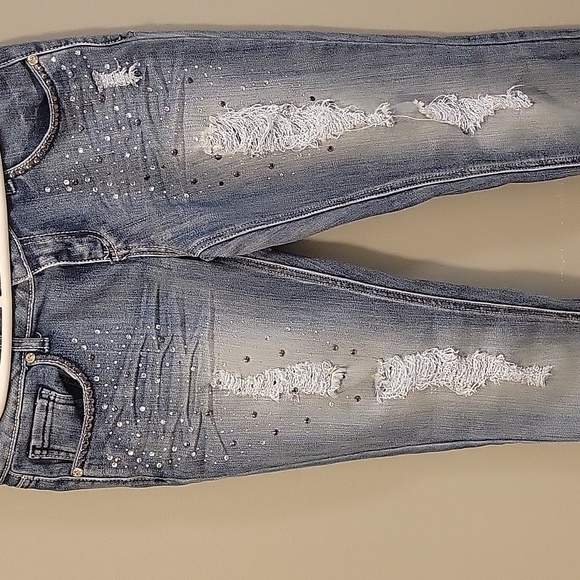 Almost famous blinged out jeans - Picture 2 of 5